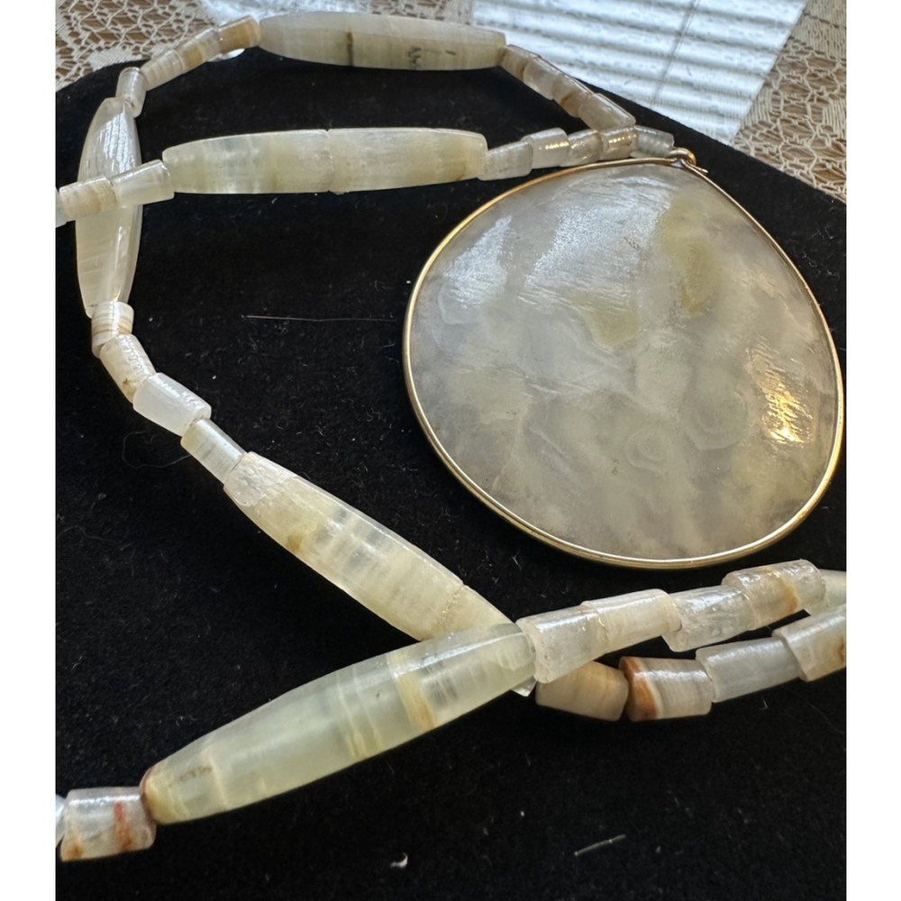 VTG Stone Necklace Hand Carved Statement Necklace Mex Cream Agate Onyx BOHO 26"